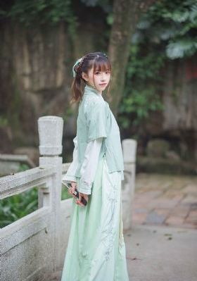 年轻的女邻居hd中字免费观看_剧情片免费高清观看
